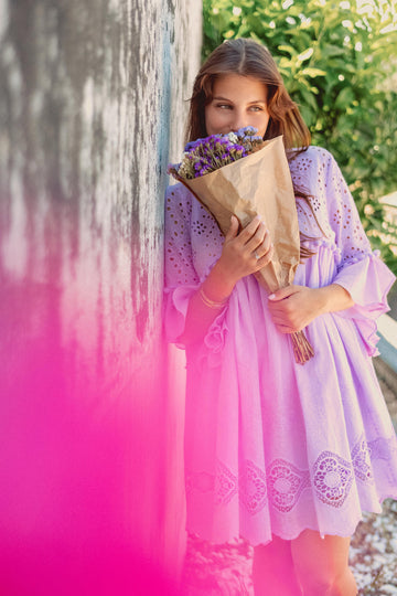 Vestido Rendado C/ Pom pom