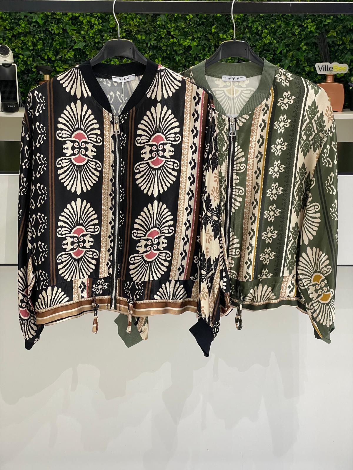 Casaco Acetinado Romi